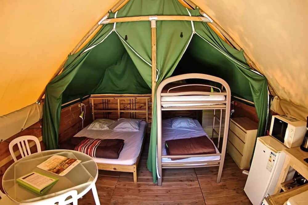 Tente toile et bois Insolite nature sans sanitaire 4 personnes in Baratier, Parc national des Écrins