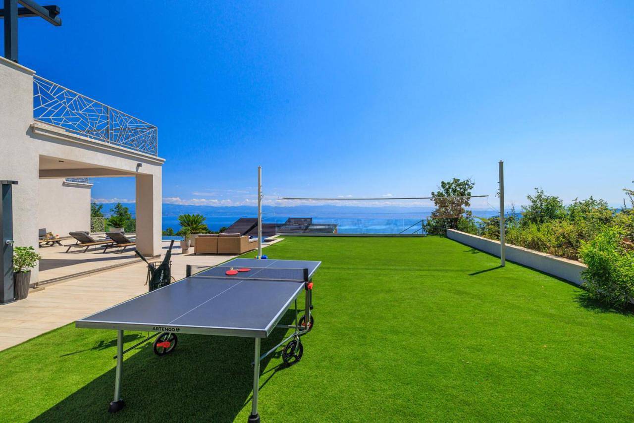 Villa Levant for 10 people near Opatija with jacuzzi & sea view in Moscenicka Draga, Primorje-Gorski Kotar