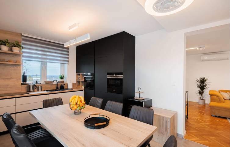 Gemütliche 200 m² große Wohnung mit Pool und Terrasse in der Nähe des Flusses Dunavac in Draž, Osijek-Baranja