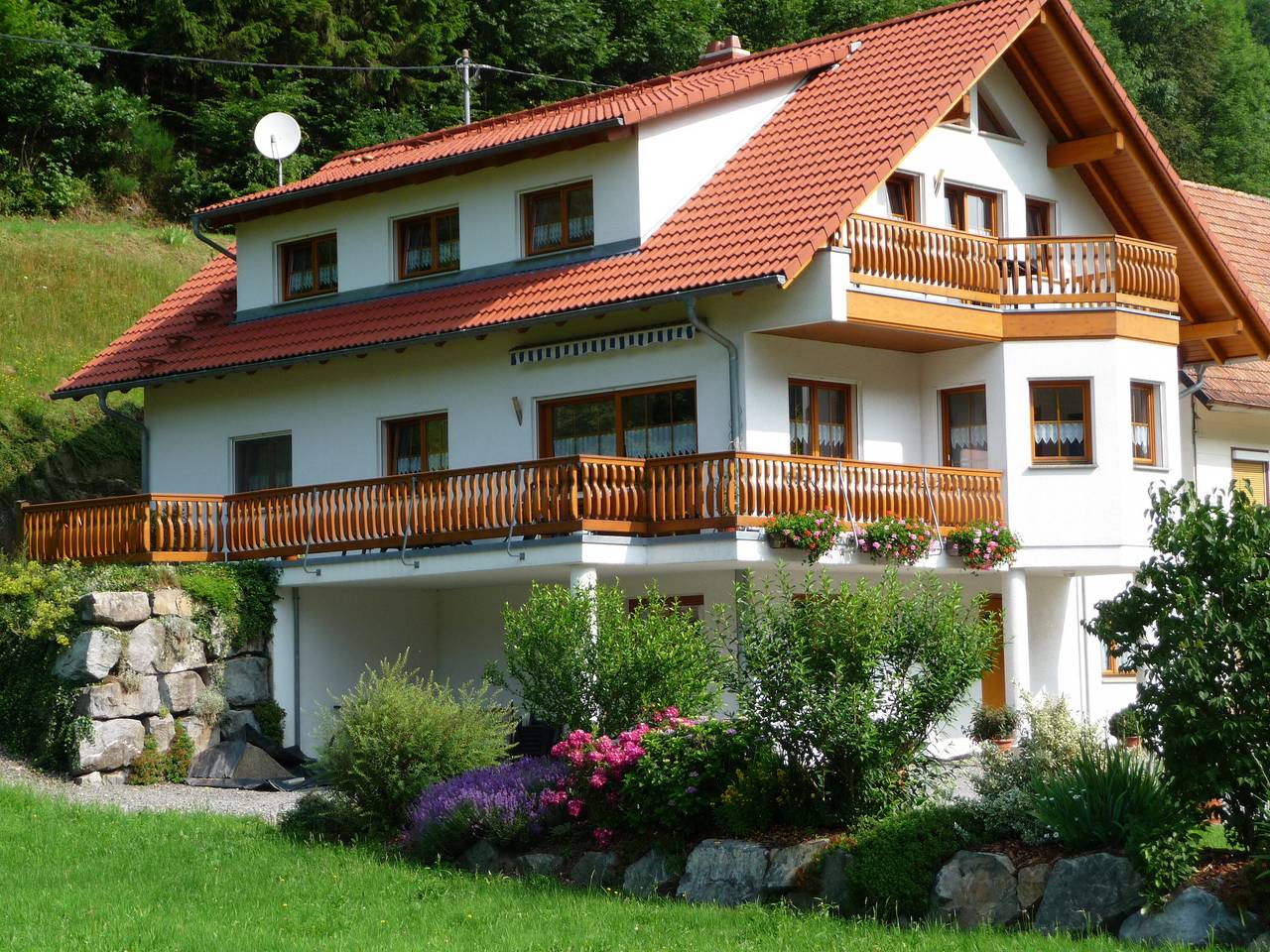 Hel lejlighed, Apartment 'Sum' with Mountain View, Shared Garden and Wi-Fi in Oberwolfach, Central Black Forest