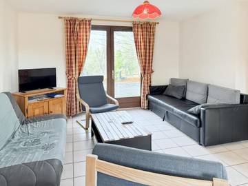 Gîte pour 10 personnes, avec terrasse à Saint-Pantaléon-de-Lapleau