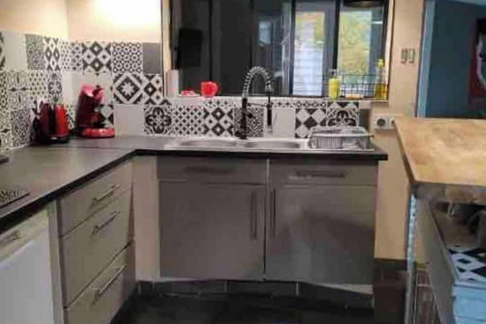 Cap Nature - Chalet Avec Terrasse - Le Chant des Oiseaux in Boulazac, Périgord Blanc