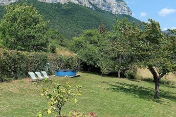 Gîte pour 9 personnes, avec jardin à Saint-Alban-Leysse