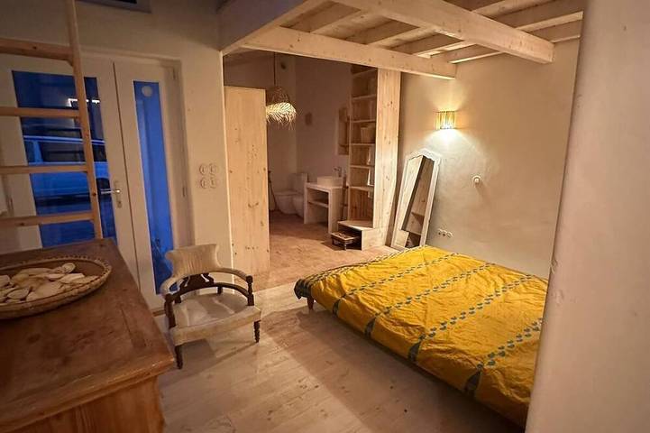 Gîte pour 5 personnes, avec jardin dans Marmelete - 2