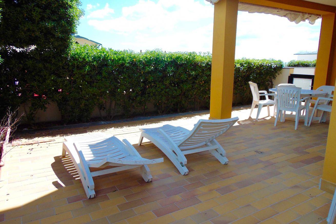 Entire apartment, M248 - Marcelli, small villa facing the sea in Marcelli, Riviera del Conero