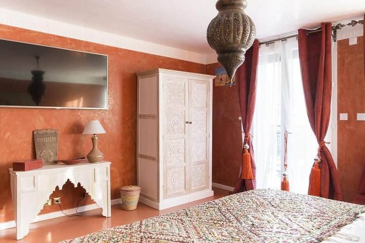 Maison d’hôte pour 8 personnes, avec Jacuzzi ainsi que Terrasse et Jardin à Tours - 3