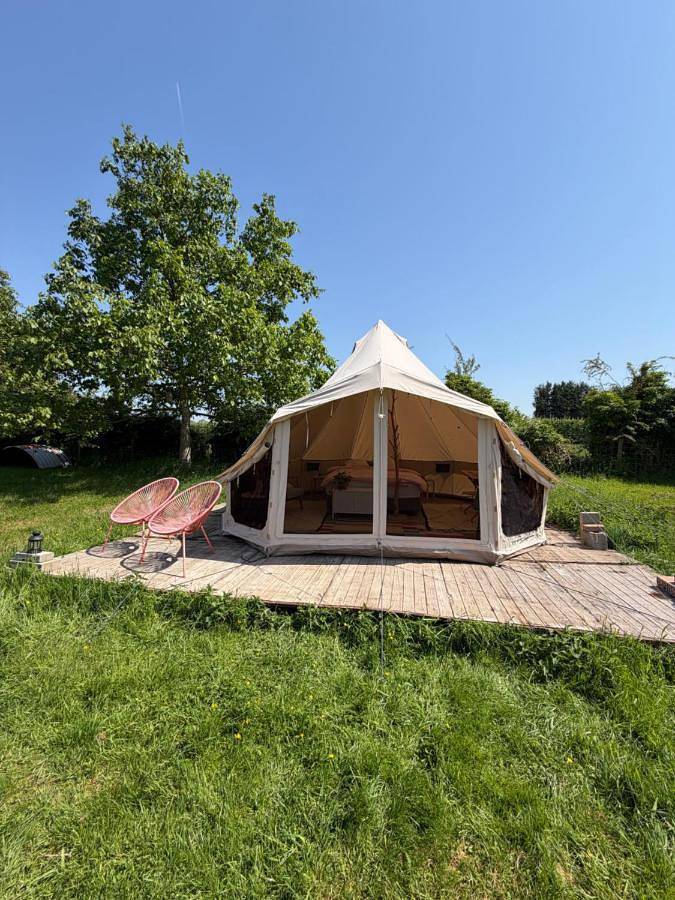 Tente pour 3 personnes, avec Terrasse ainsi que Jardin et Vue à Wellen