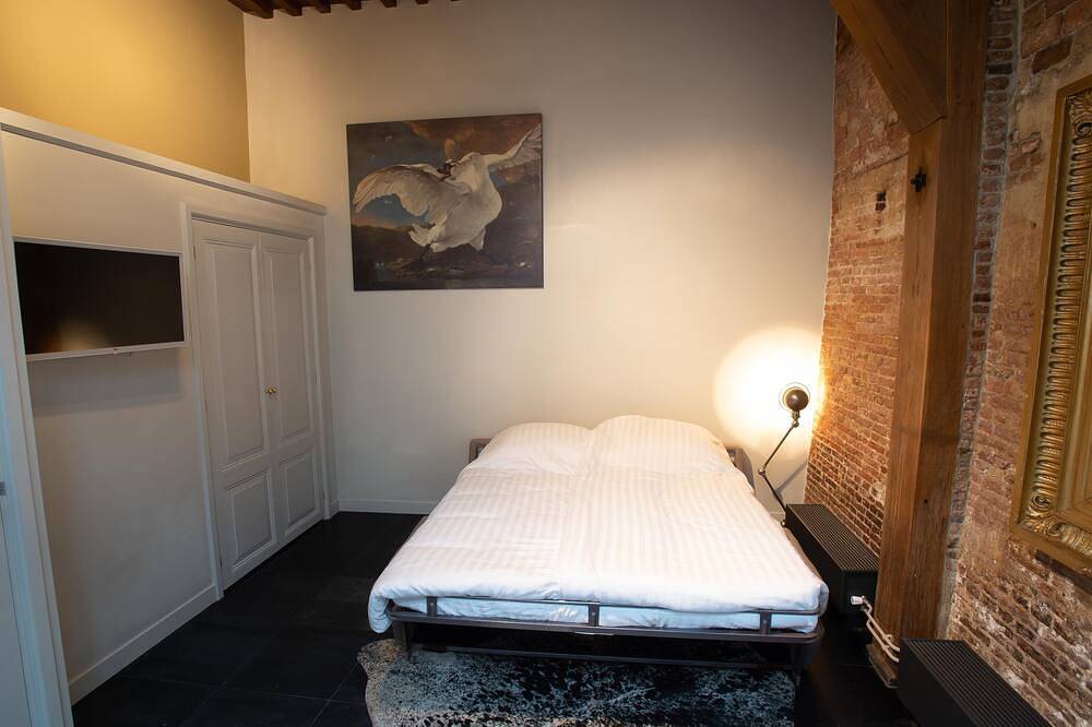 Ganze Wohnung, Wohnung im 17. Jahrhundert Denkmal in der Nähe von Amsterdam in Monnickendam, Markermeer