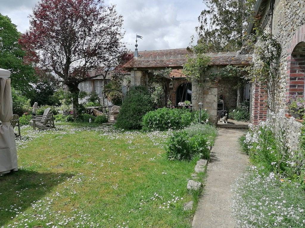 Chambres d'hôtes de charme Le Pressoir - Chambre Cléry in Saint-Loup-de-Gonois, Région de Montargis