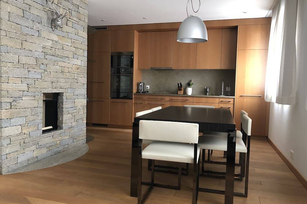 Entire apartment, Beautiful luxury apartment in the center of St. Moritz with private parking in St. Moritz 3 Bad, St. Moritz