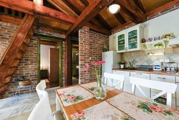 Ferienhaus für 4 Personen in Starigrad, Naturpark Velebit, Bild 1