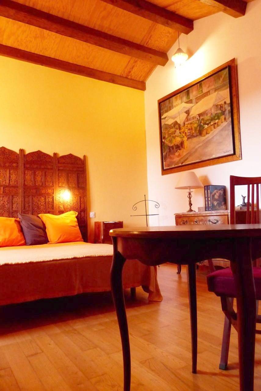 Suite with Hot Tub in Frayssinet-le-Gélat, Quercy