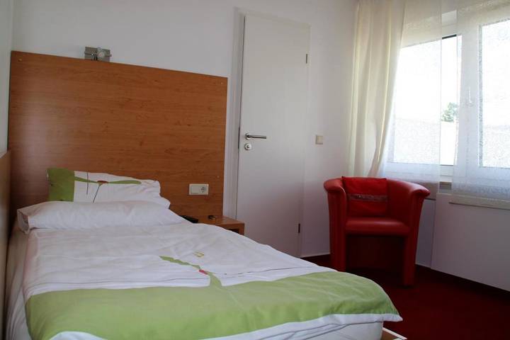 Hôtel pour 2 personnes, avec terrasse, animaux acceptés à Bonn - 4