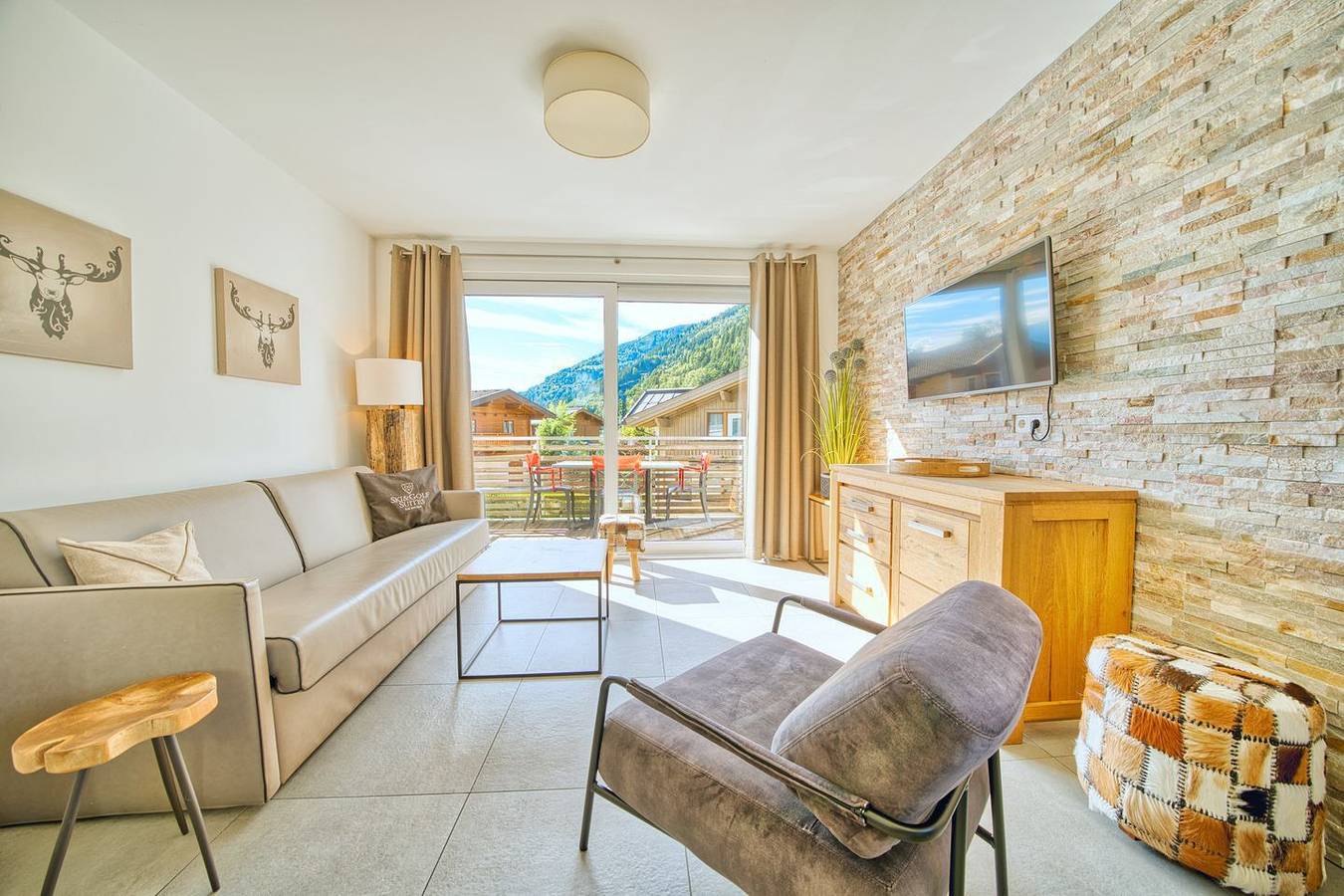 Appartement entier, Modern apartment near ski lifts with a big balcony in Zell am See, Alpes de Kitzbühel