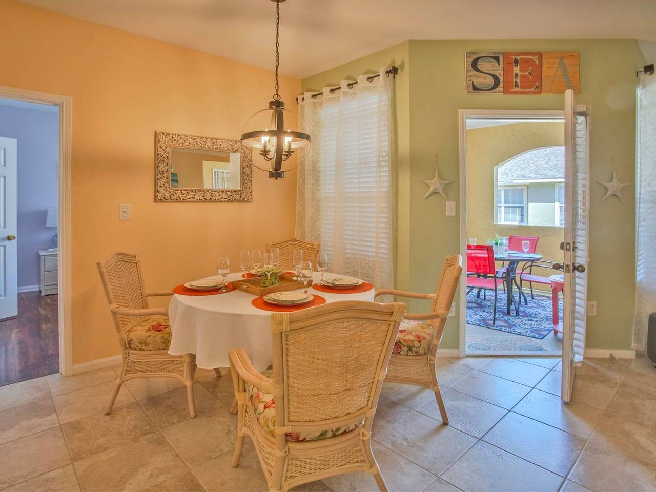 Entire apartment, Neu renoviert in geschlossener Wohnanlage, erschwinglich - nur wenige Minuten v in Clearwater, Pinellas County