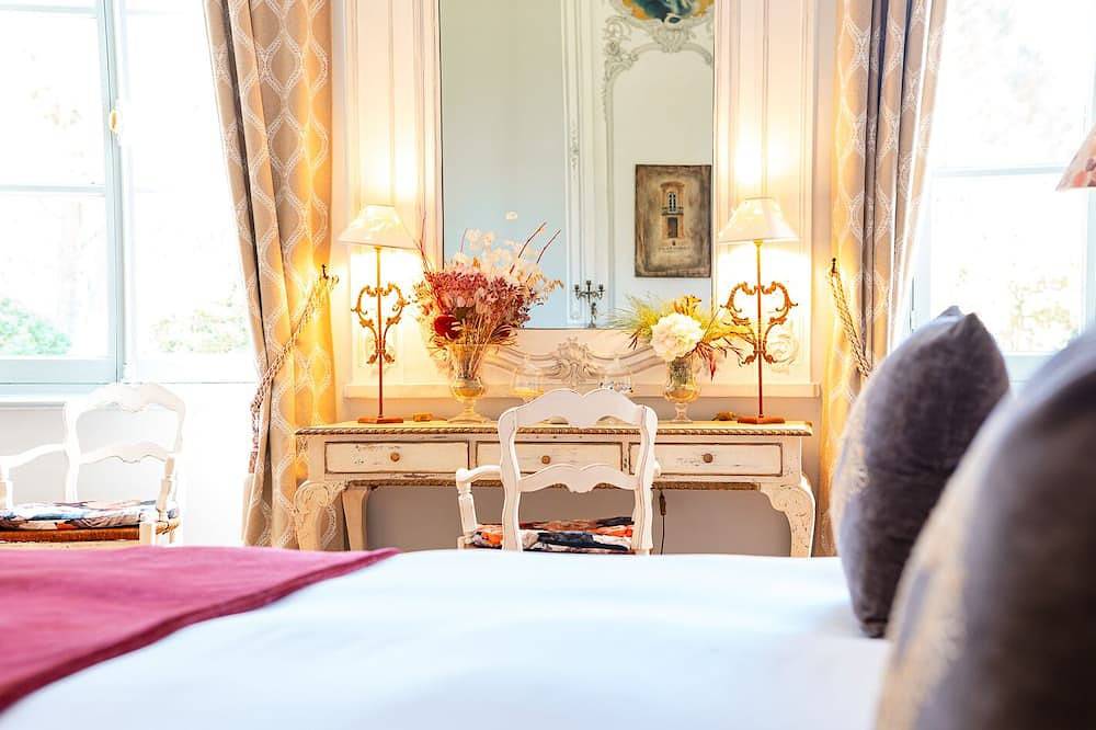 Suite-Exklusiv-Ensuite mit Bad-Parkblick in Loriol-du-Comtat, Vaucluse