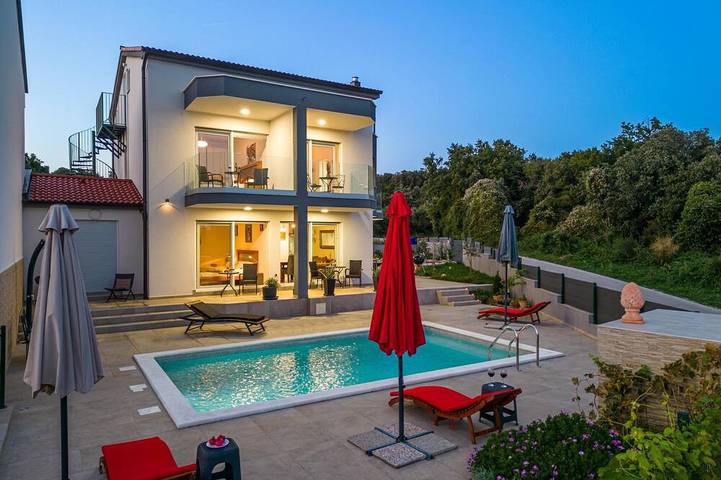 Smještaj za odmor za 8 osoba, s Balkon i Vrt u Duga Uvala
