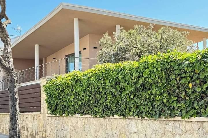 Luxus-Finca für 8 Personen, mit Balkon und Garten in Can Pastilla