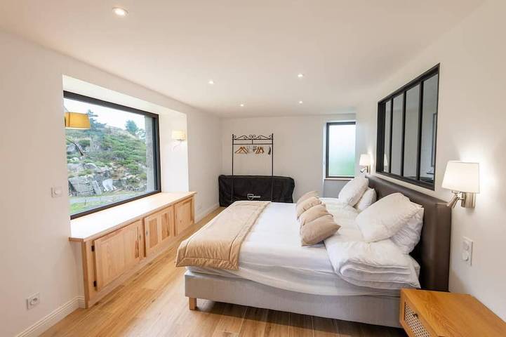 Location de vacances pour 8 personnes, avec jardin et terrasse à Fau-de-Peyre - 3