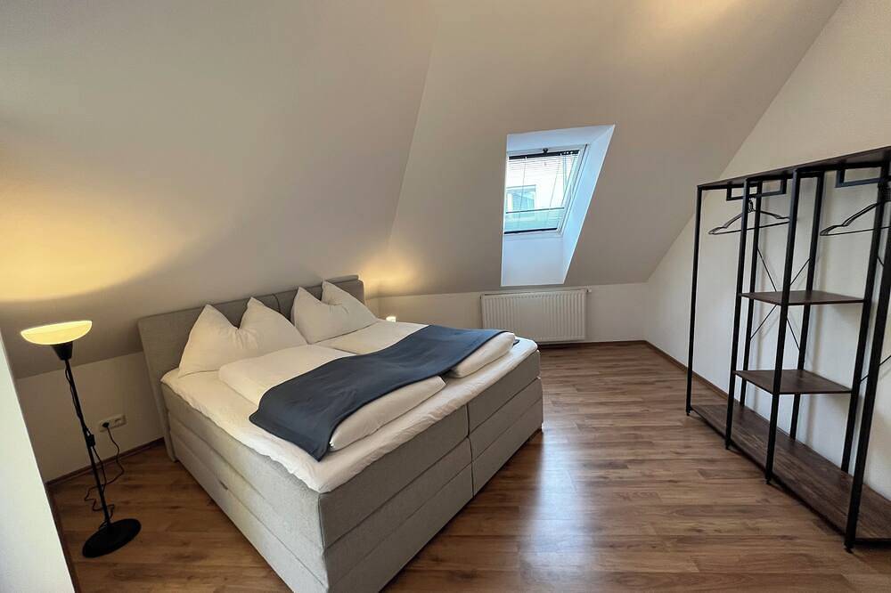 Geheel appartement, High Up Retreat in Linz, Linz - Wels