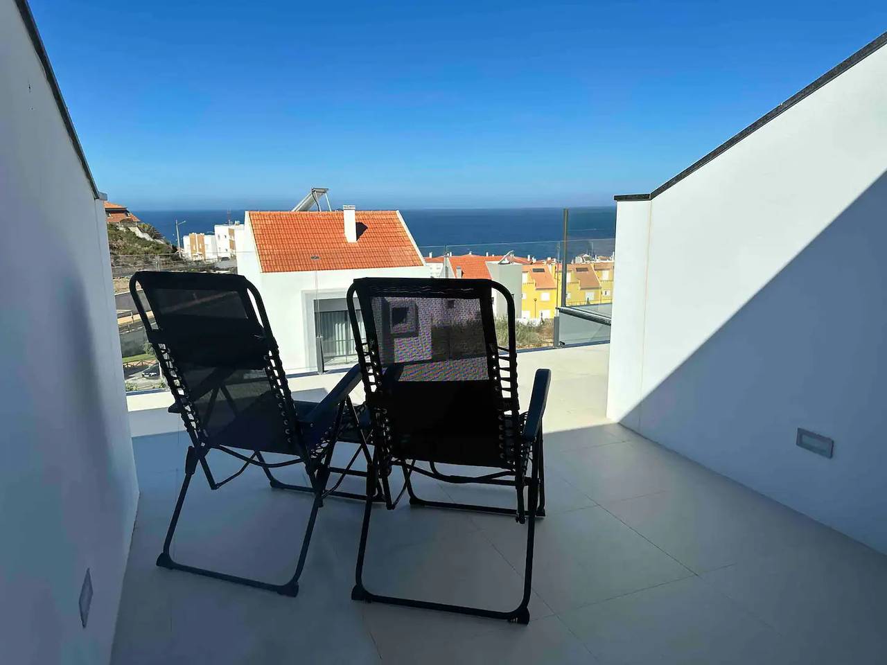 Villa for 8 people with balcony in Praia dos Pescadores (Ericeira), Ericeira