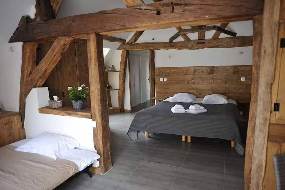 Bergerie du Château de Pommeuse Gîte modulable de 3 à 5 chambres, 8 à 12 hôtes in Pommeuse, Seine-et-Marne