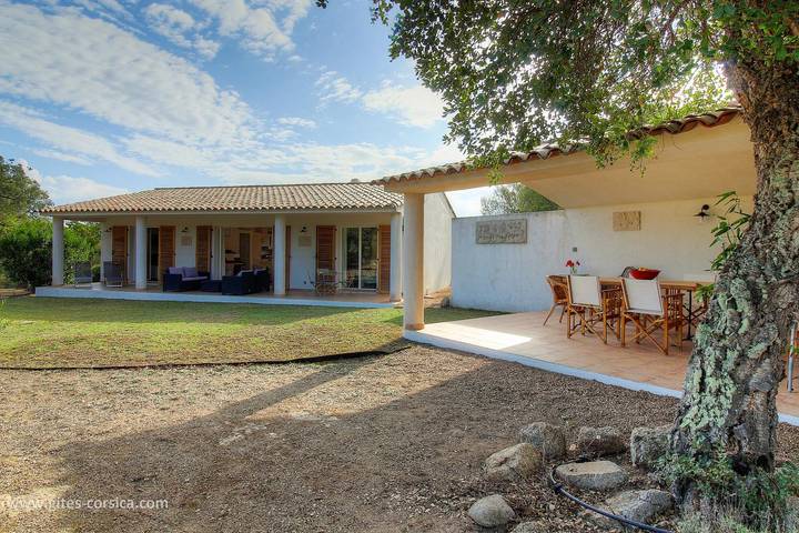 Gîte pour 4 personnes, avec Terrasse ainsi que Jardin et Vue