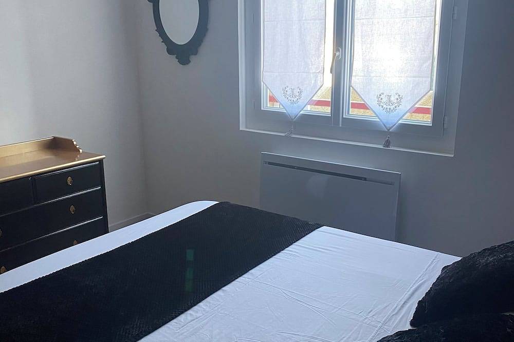 Maison Rénovée Avec Jardin in Fos-sur-Mer, Istres region