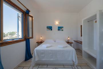 Apartment for 2 People in Paros, Paros Regional Unit, Photo 4