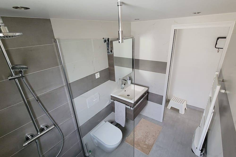 Petite Maison Indépendante au Calme, Proche de Paris, Parking, Jardin in Cormeilles-en-Parisis, Val-d'Oise