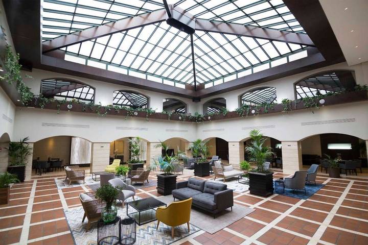 Apartamento para 3 personas, con Terraza además de Piscina y Sauna en Castellón de la Plana