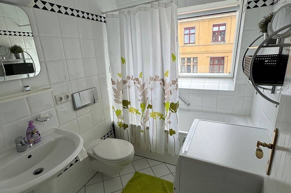 Ganze Wohnung, Ferienwohnung \" Valentina \",  liebevoll eingerichtet, zentrale Lage. in Altstadt (Dresden), Dresden