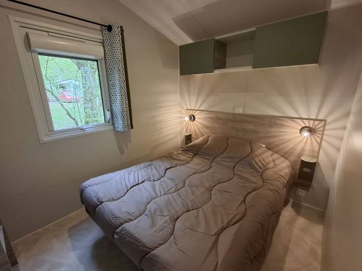 Mobil home pour 8 personnes, avec terrasse à Isle-et-Bardais - 3