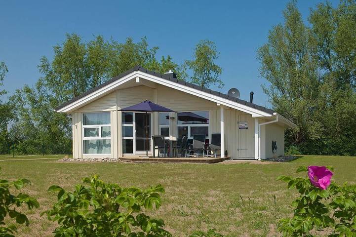 Ferienhaus für 5 Personen, mit Terrasse und Garten sowie Sauna