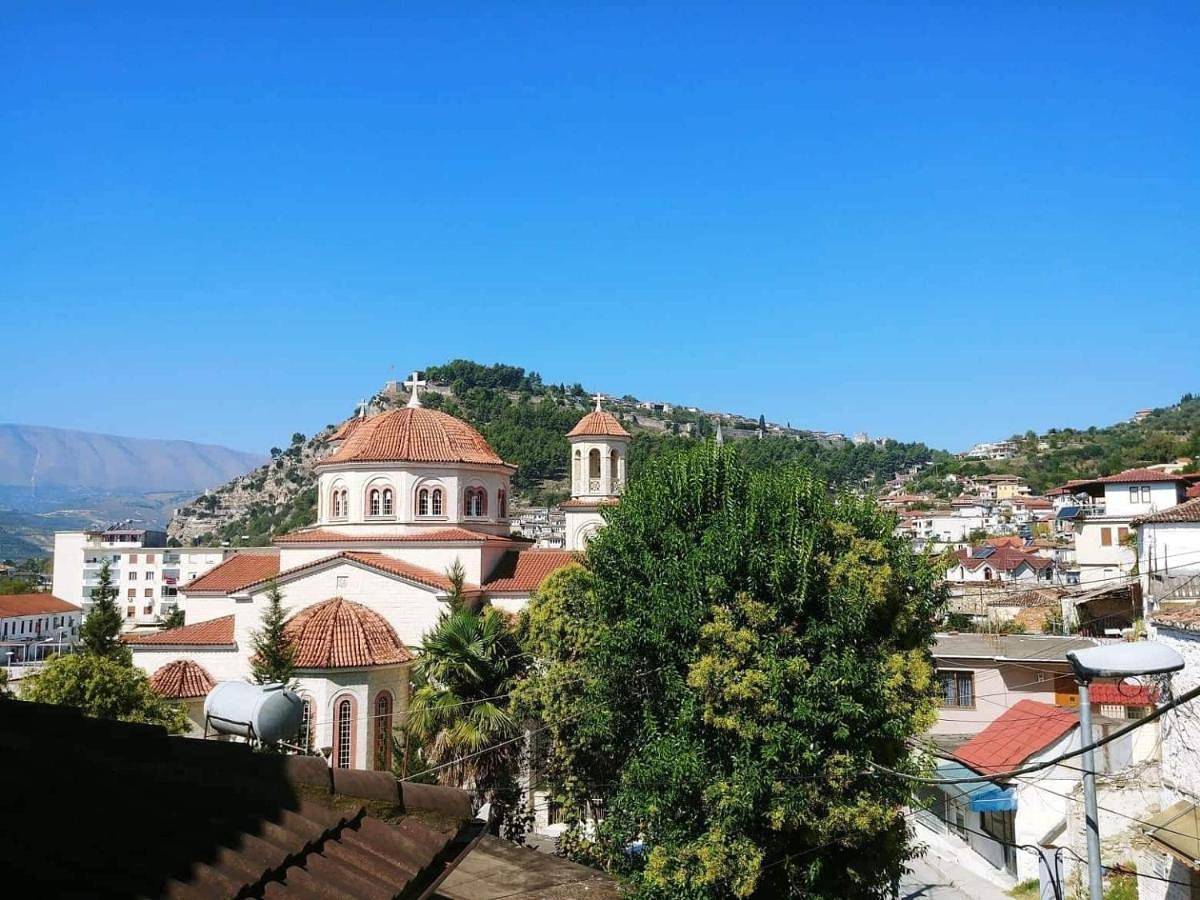 House of Linda 93 in Albanie