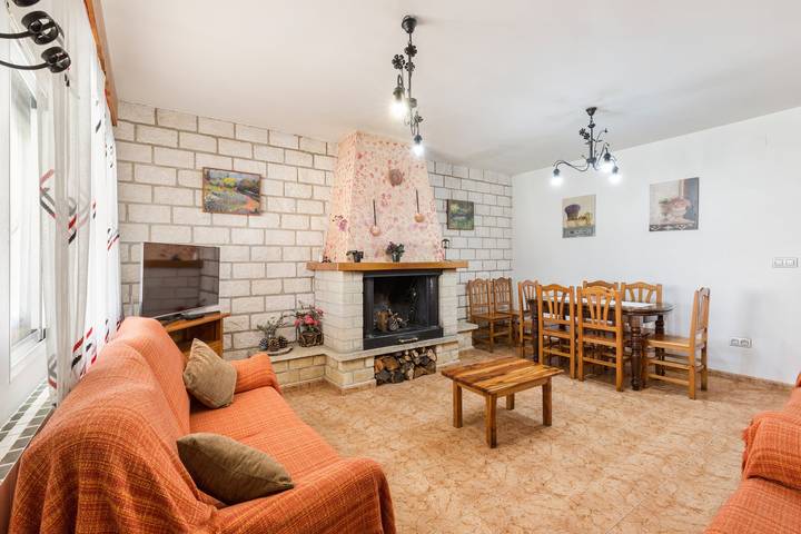 Maison de campagne pour 8 personnes, avec balcon et jardin, animaux acceptés à Moratalla - 2