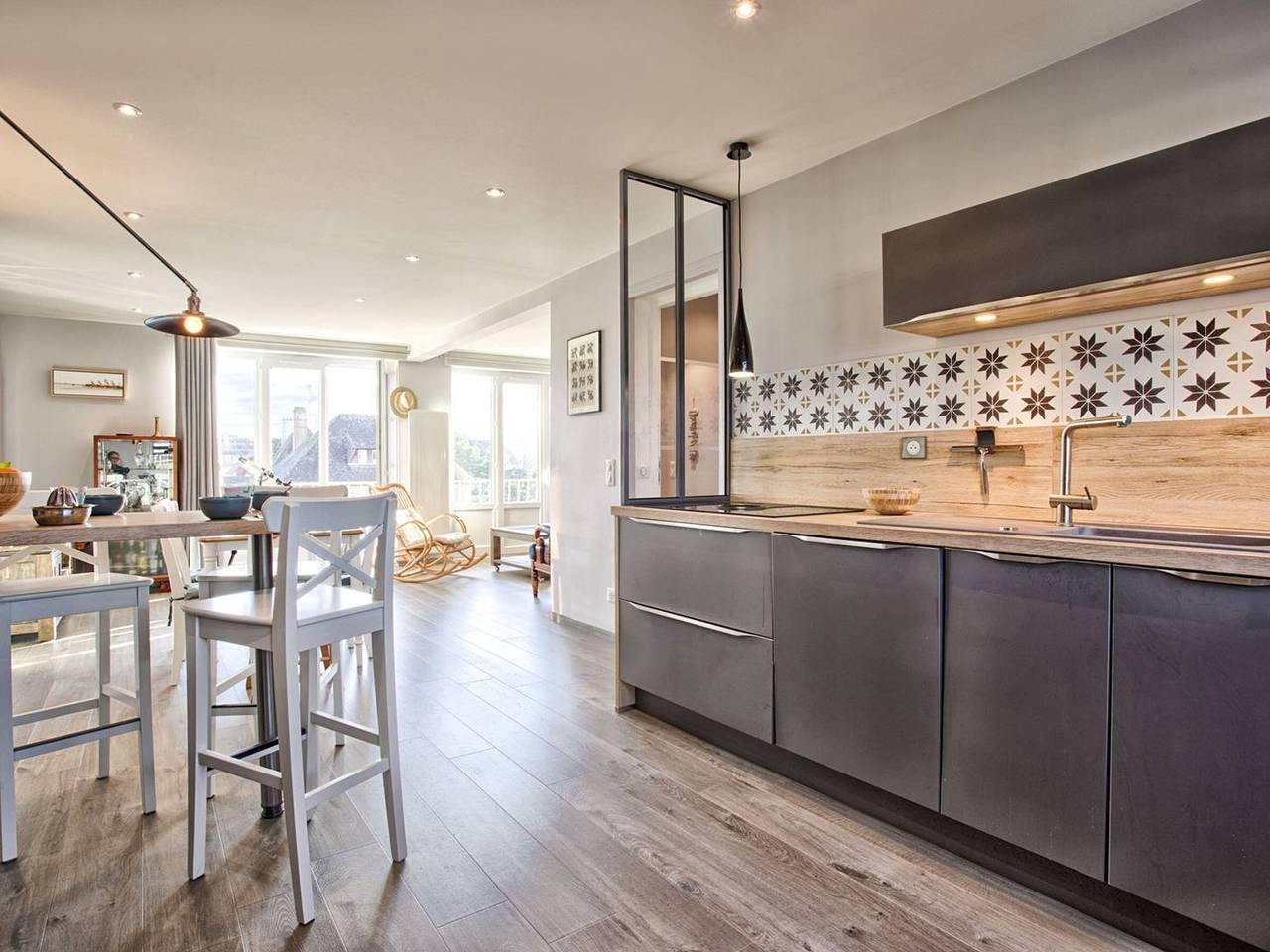 Ganze Wohnung, Apartment im Zentrum, Meerblick - 5 Pers. in Merville-Franceville-Plage, Caen und Umgebung