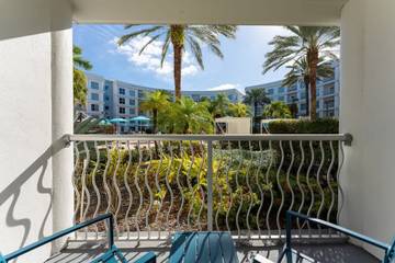 Vacation Apartment for 4 Guests in Celebration, Disney Orlando, Picture 1