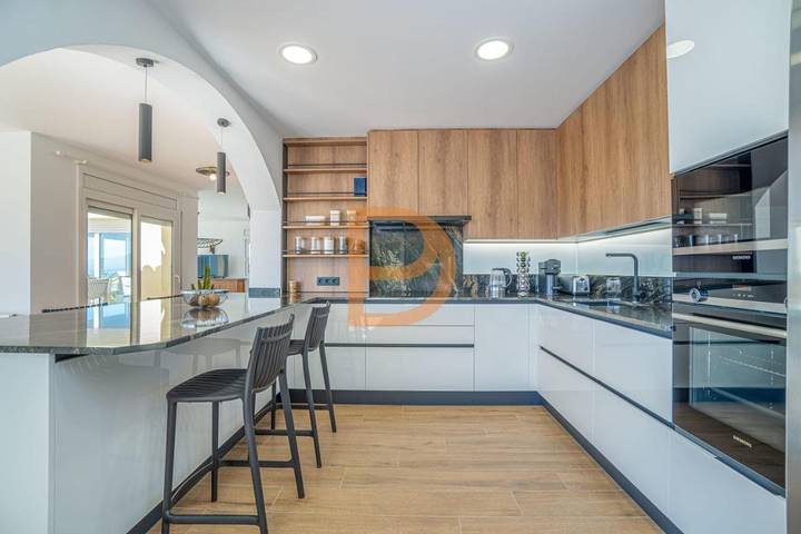 Casa rural para 10 personas, con Terraza y Piscina en Palau Sabardera - 3