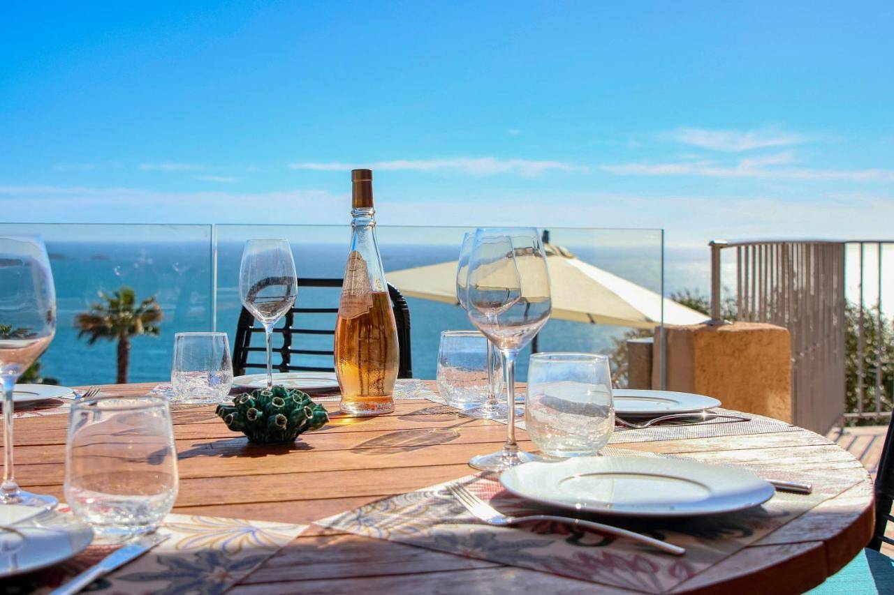 Villa Infinity 200m2 Vue Mer, Giens & Porquerolles in Carqueiranne, Côte méditerranéenne (France)