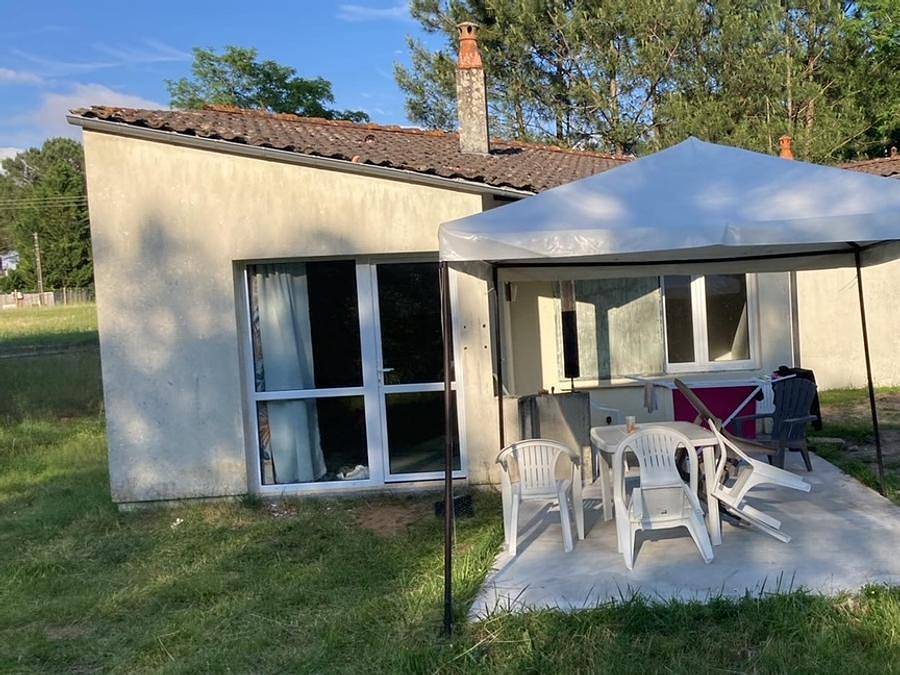 Camping Domaine du Lac - Maison 8 personnes - Maison 4 chambres in Lac du Baron Desqueyroux, Montendre