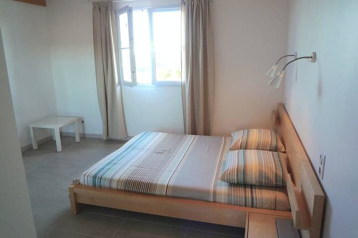 Gîte pour 8 personnes, avec jardin à Orgnac-l'Aven - 4