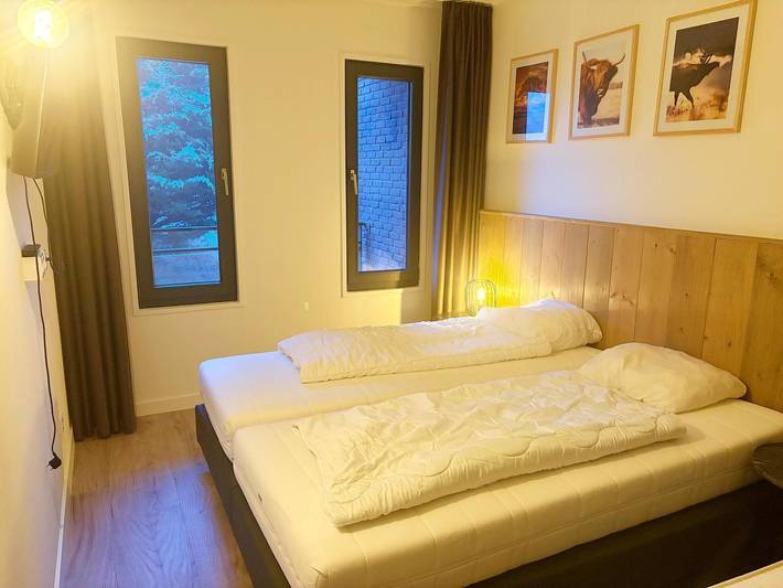 Ferienpark für 4 Personen, mit Garten und Sauna sowie Pool, mit Haustier in Rheinland-Pfalz