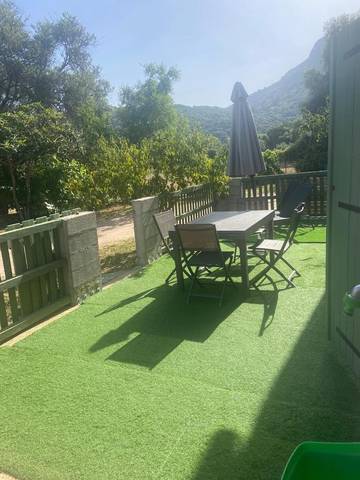 Gîte pour 4 personnes, avec terrasse et vue à Calenzana