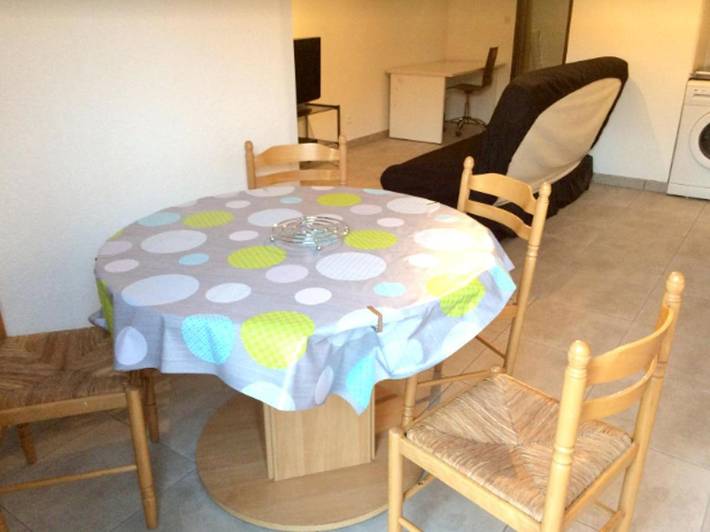 Gîte pour 4 personnes, avec jardin ainsi que piscine et terrasse dans Office De Tourisme De Canet En Roussillon - 3