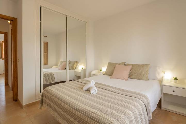 Apartamento entero, Chl La Mareta: cozy apartment with pool in Playa los Cancajos (Breña Baja), Breña Baja
