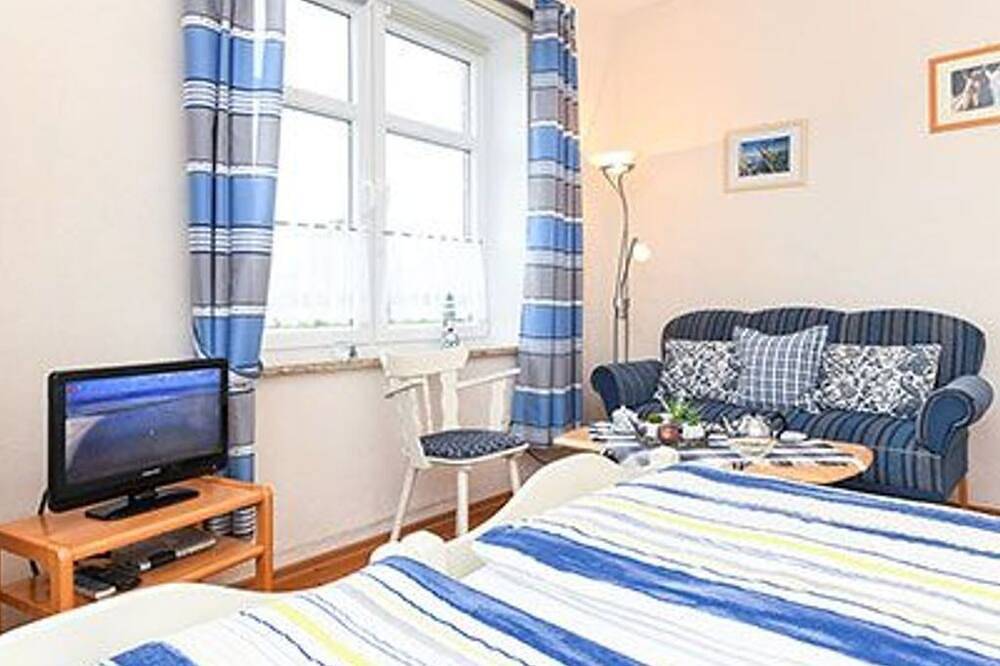 Ferienhof Janssen in Westerholt - Ferienwohnung in Westerholt, Nordseeküste