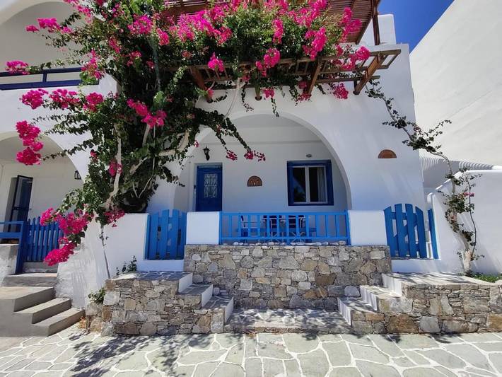 Location de vacances pour 5 personnes, avec vue et balcon, adapté aux familles dans Folégandros - 4