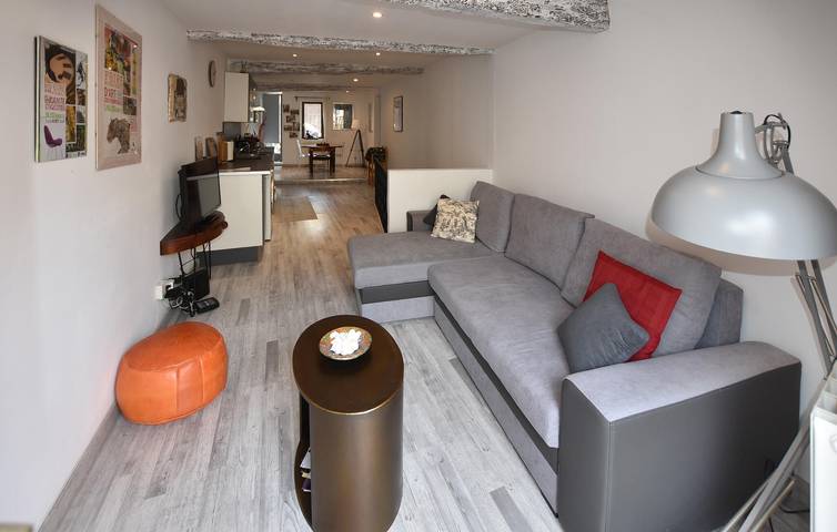 Cozy Apartment in der Nähe von UMAMI Restaurant & La Sorgue Canal in L'Isle-sur-la-Sorgue, Vaucluse