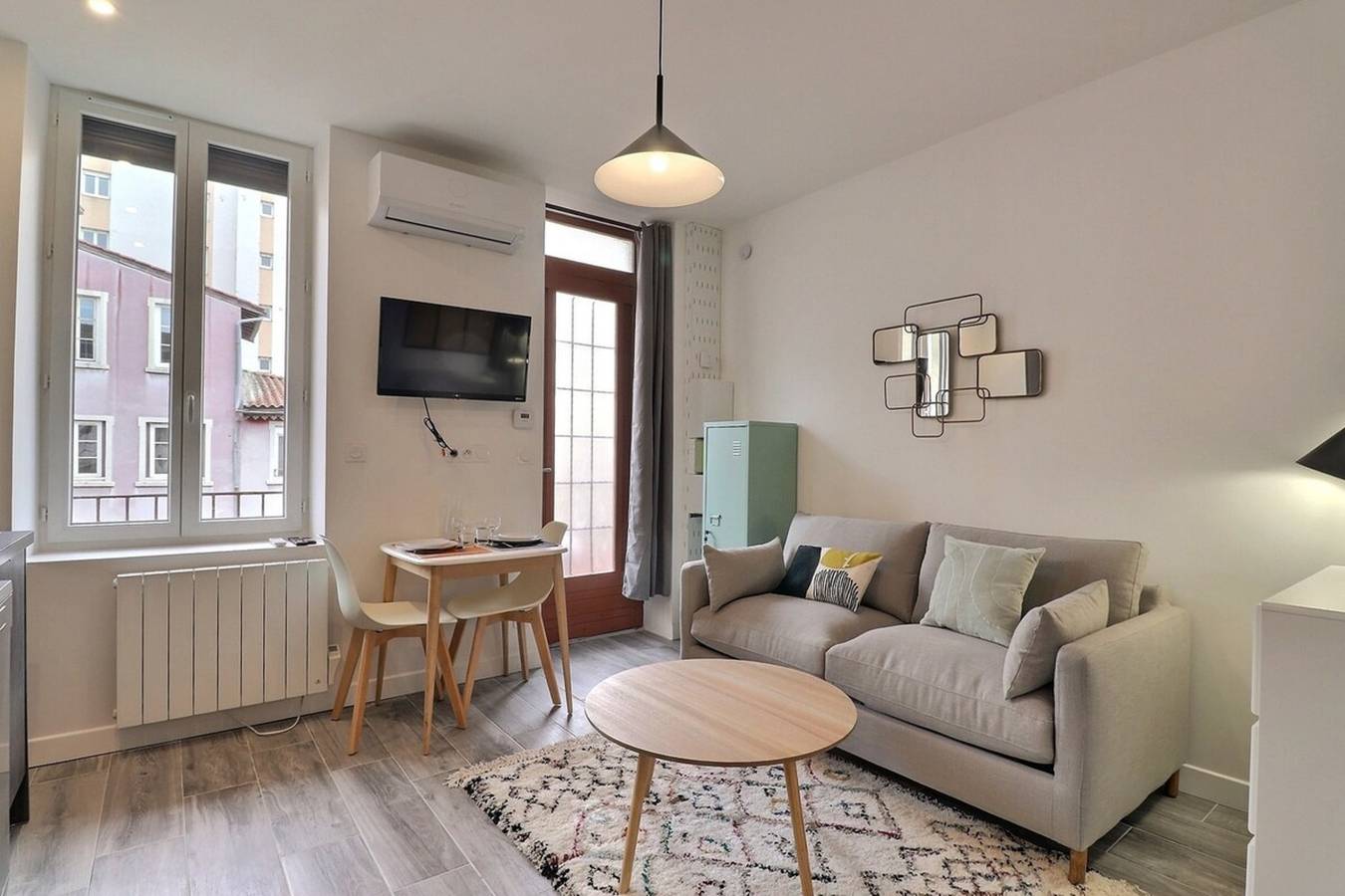 Apartamento entero, Le Péri - T1 Apartment, 4 Guests - Villeurbanne. in Villeurbanne, Ródano